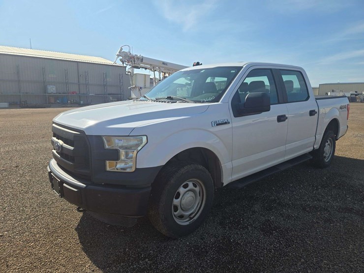 2015-ford-f150-xlt-image-1