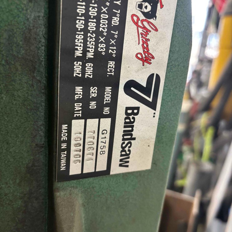 Grizzly Upright Band Saw
