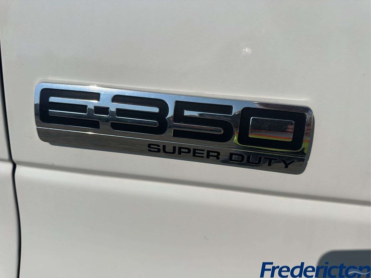 2006-ford-e350-image-16