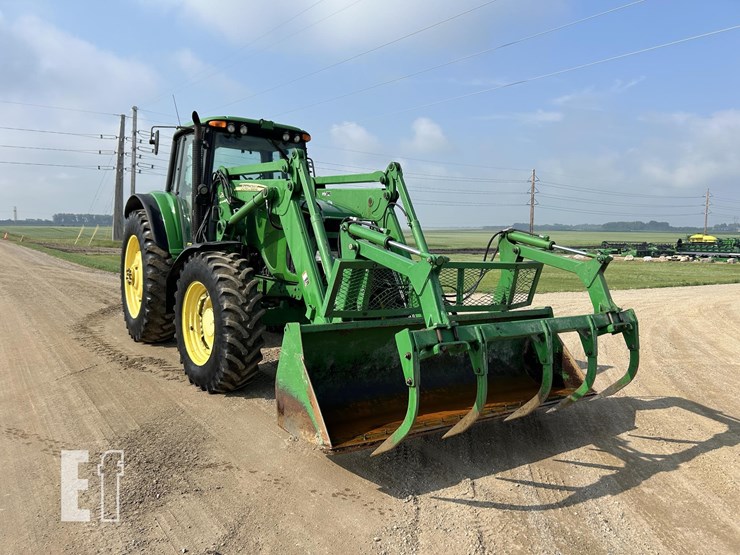 2005-john-deere-7520-image-3