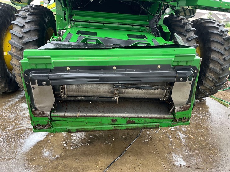 2011-john-deere-9770-sts-image-58