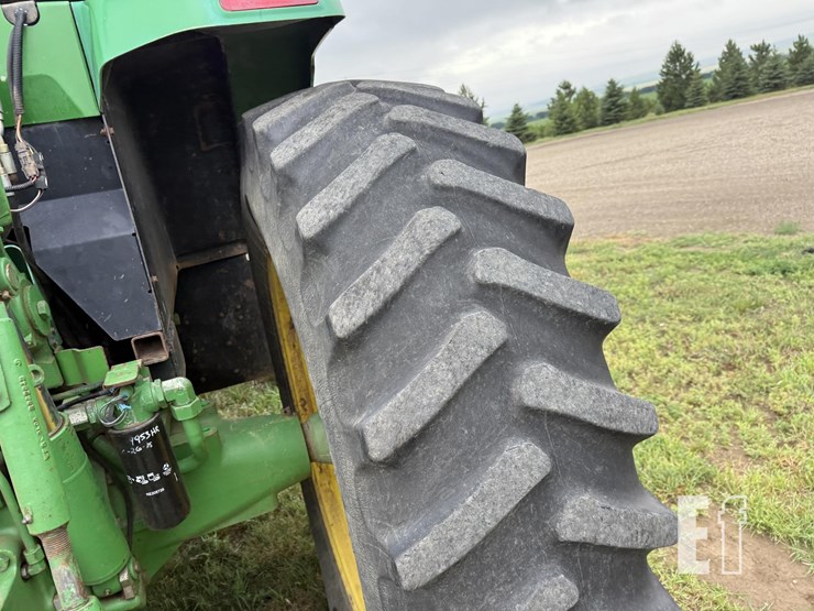 john-deere-7400-image-12
