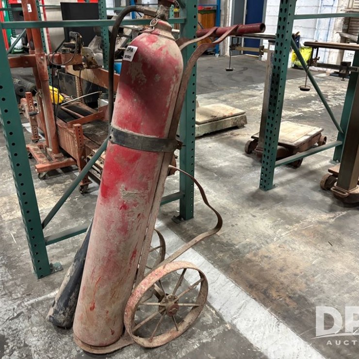 Fire Extinguisher (DR11841)