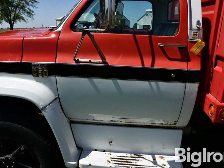 1977-chevrolet-c60-image-13