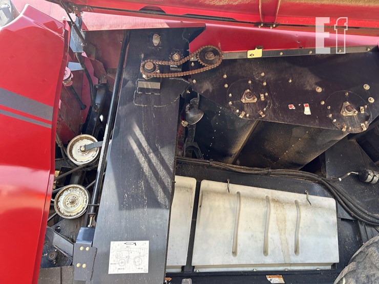 2007-case-ih-7010-image-41