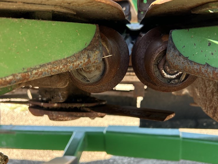 2011-john-deere-612c-image-22