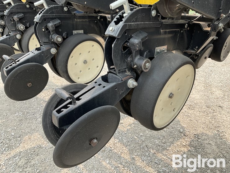 kinze-3600-image-17