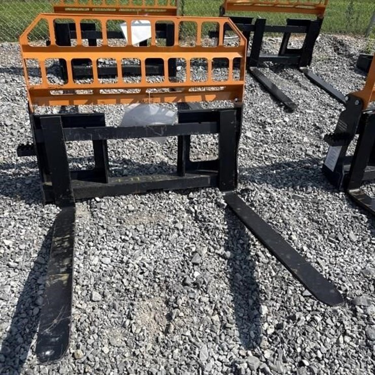 Land Honor Pallet Forks