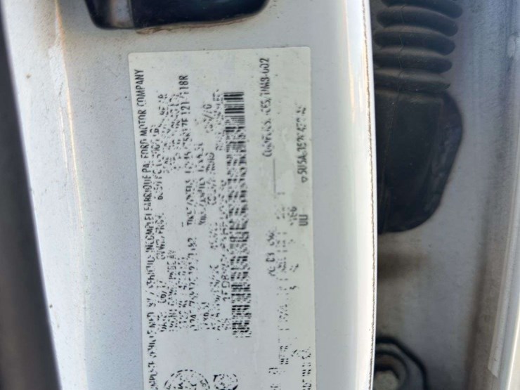 2017-ford-f350-xlt-image-21