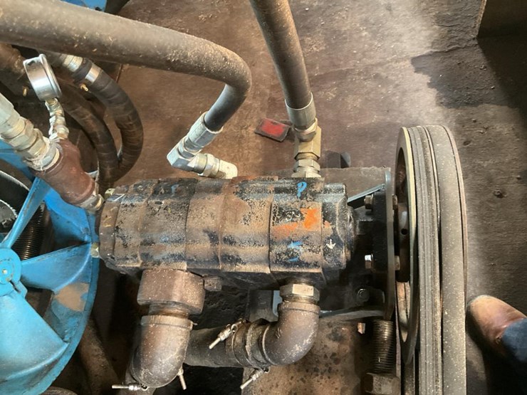 #122-•-hydraulic-lines,-pumps-and-tank-image-11