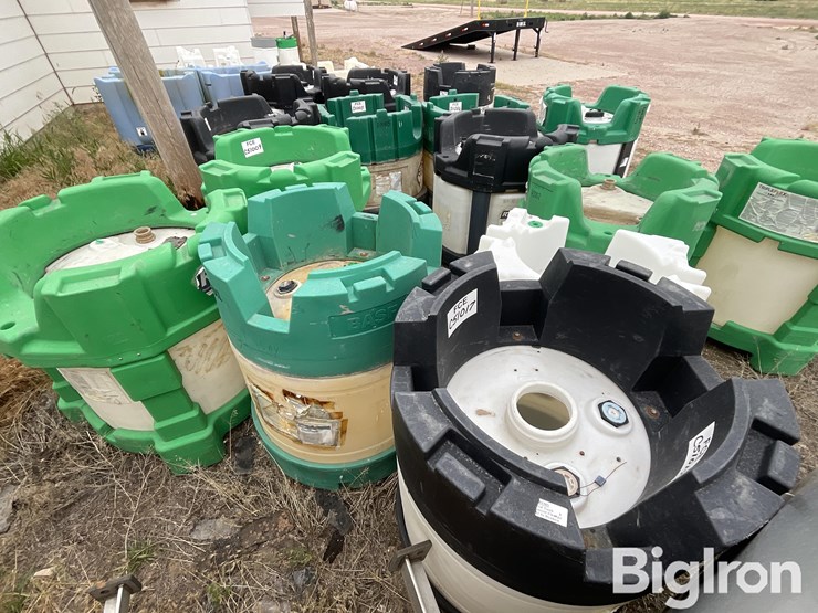 poly-chemical-totes-image-4