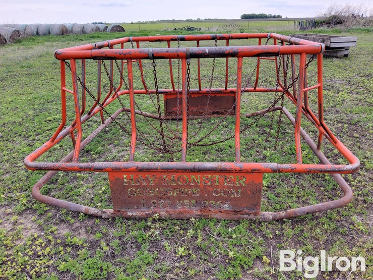 hay-monster-bale-feeder-image-4