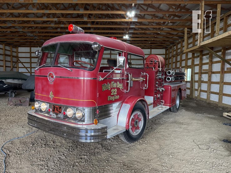 1959-mack-c954-31-image-1