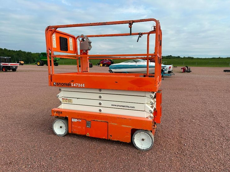 2016-snorkel-s4726e-image-2