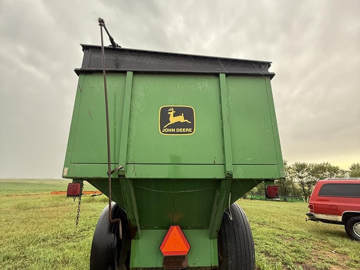 john-deere-400-image-4