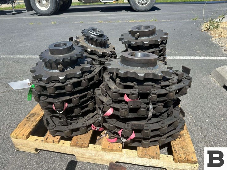 roller-chain-and-(4)-drive-sprockets-image-4