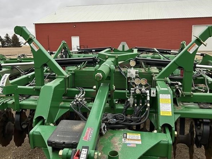 2022-great-plains-ht1100-30-image-15