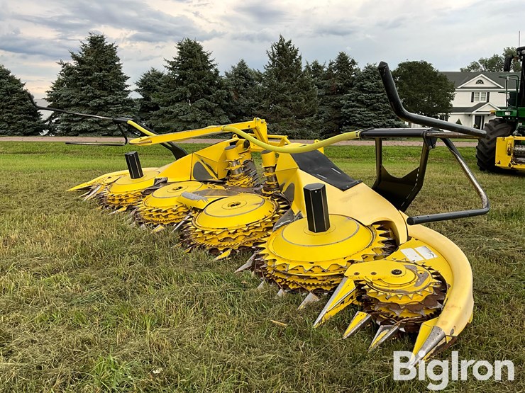 2013-john-deere-770-image-1
