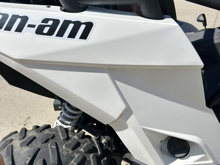 2017-can-am-maverick-x-xc-1000r-image-29