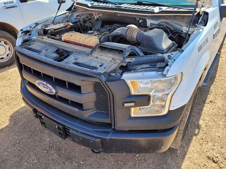 2017-ford-f150-image-16
