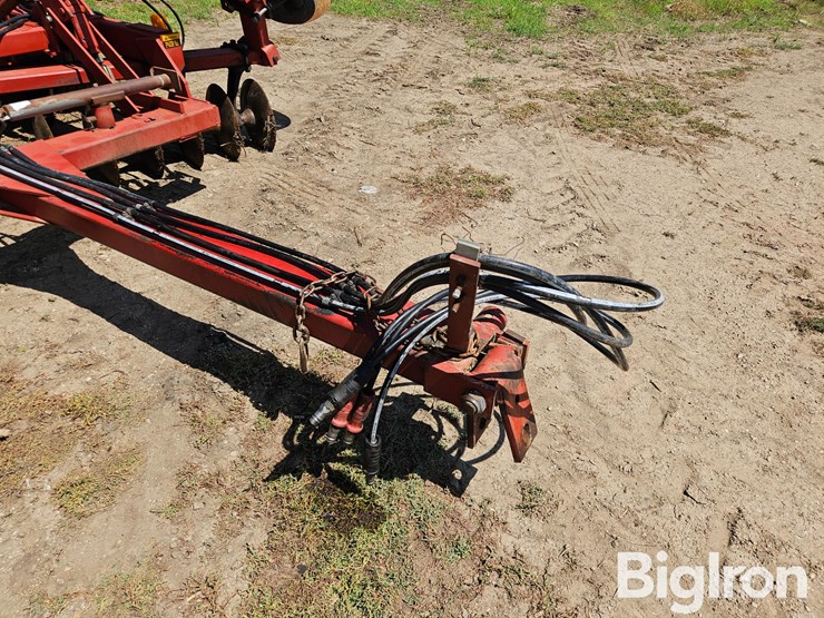 case-ih-3950-image-10