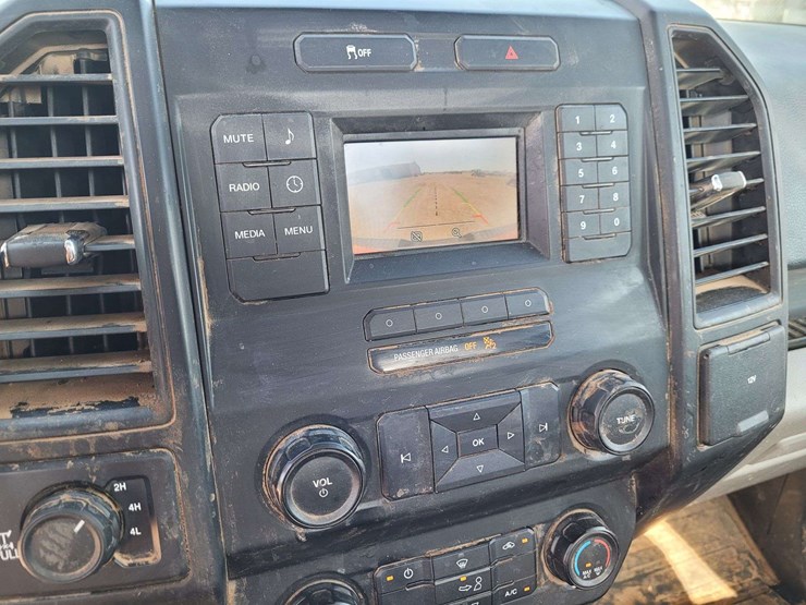 2017-ford-f150-image-12