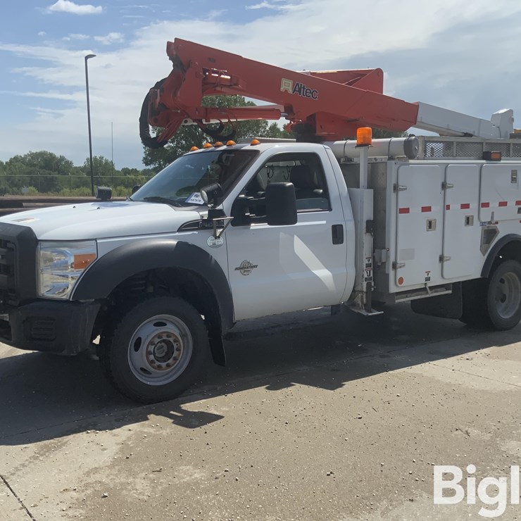 2015 FORD F550