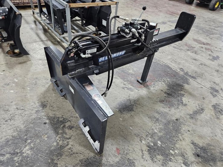 #377-•-blue-diamond-150000-skid-steer-log-splitter-image-5