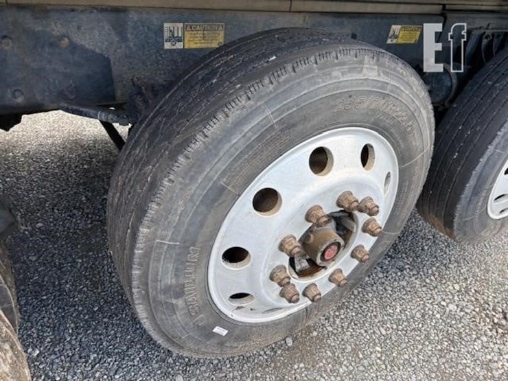 2006-kenworth-t800-image-23