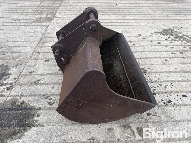 john-deere-310-image-4