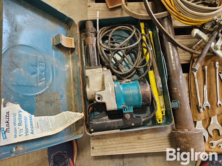 pallet-of-misc.-tools,-parts,-&-fasteners-image-15