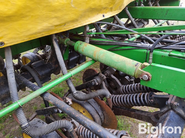 john-deere-750-image-18