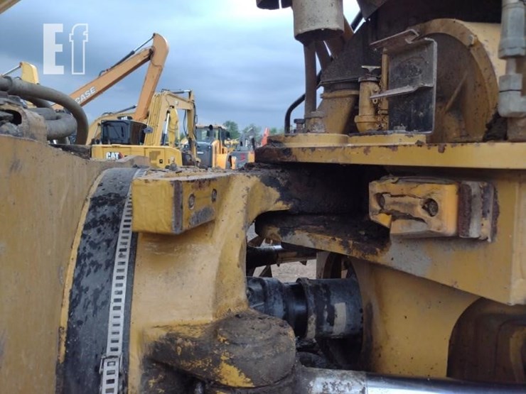 caterpillar-740-image-34