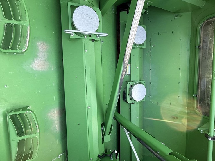 2021-john-deere-s780-image-67