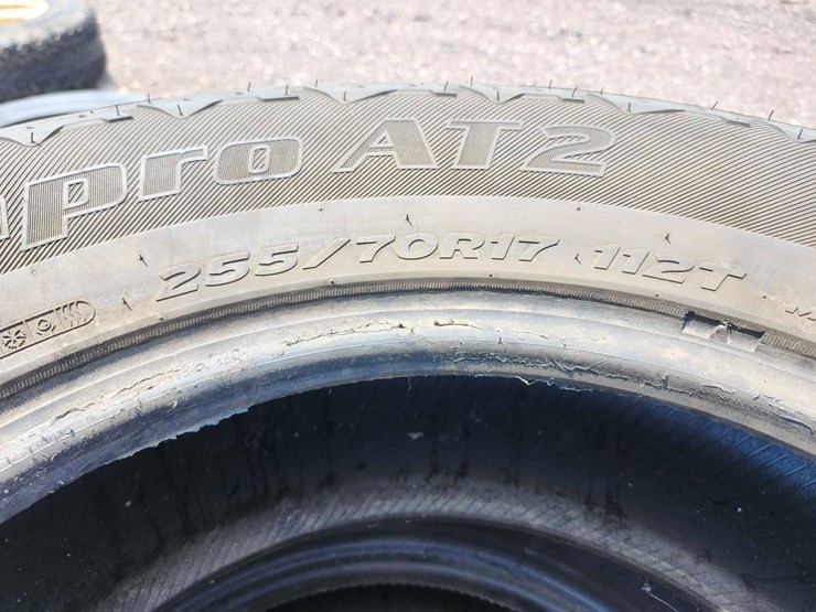 hankook-dynapro-at2-255/70r17-tires-image-4