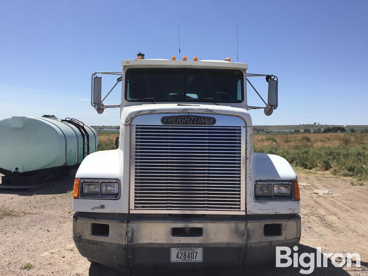 1989-freightliner-fld120-image-2