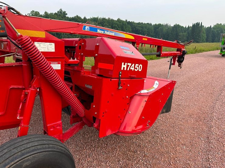 2014-new-holland-h7450-image-9