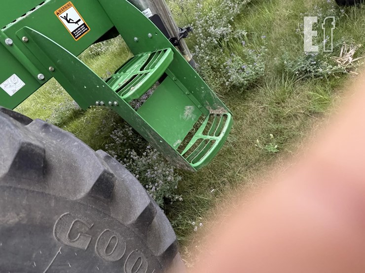 2013-john-deere-r450-image-36
