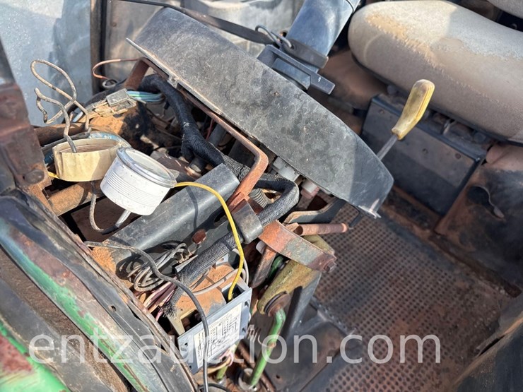 john-deere-4840-image-15