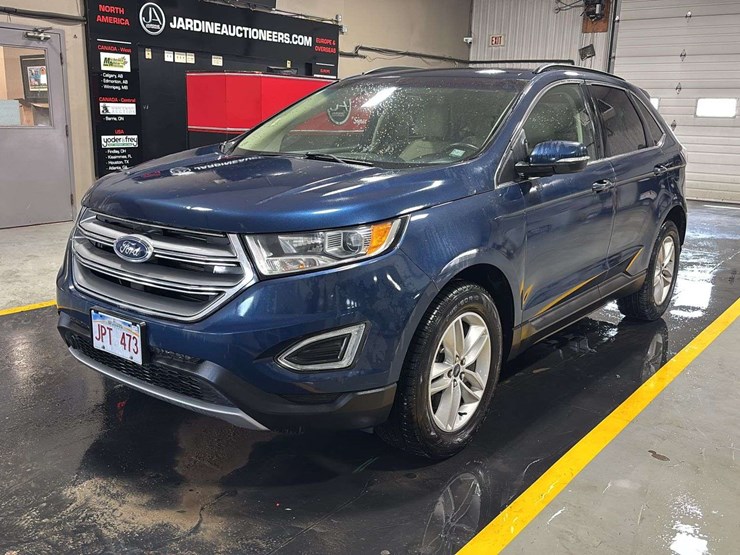 2017-ford-edge-image-1