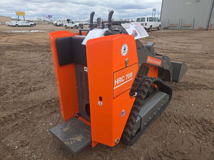 2024-hrc700-hurricane-mini-skid-steer-image-3