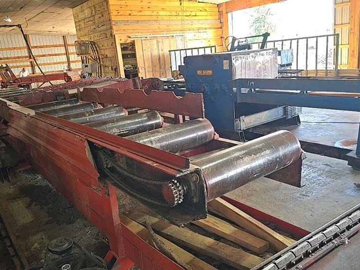 #115-•-roll-case-with-conveyor-and-side-transfer-deck-image-18