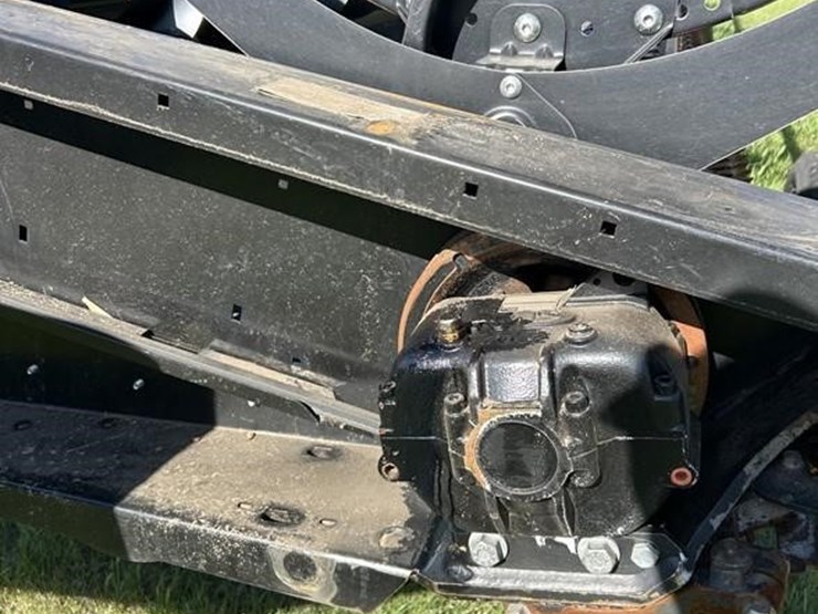 2019-mac-don-fd145-image-37