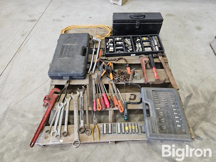 pallet-of-misc.-tools,-parts,-&-fasteners-image-1