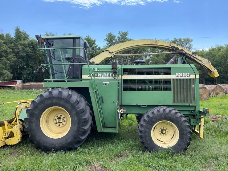 john-deere-6950-image-4