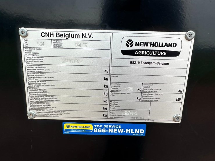 2014-new-holland-330-image-51
