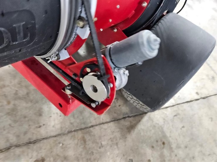 #374-•-2012-toro-pro-force-towable-blower-image-24