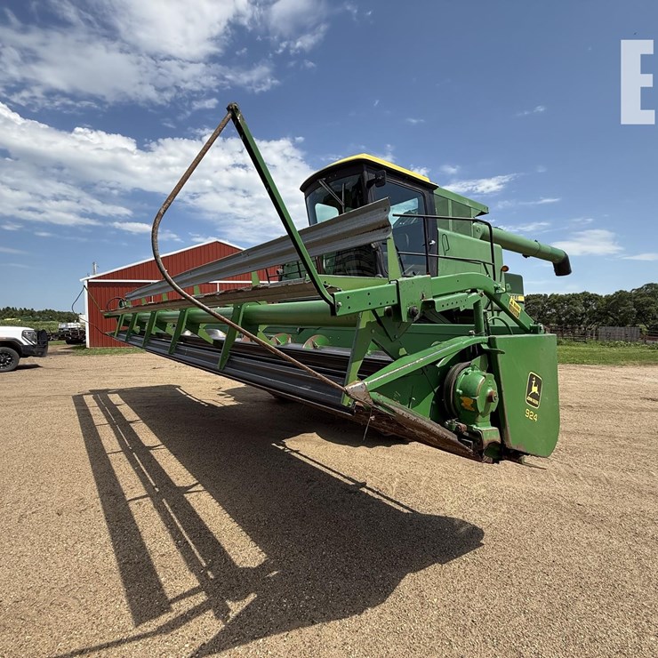 JOHN DEERE 924