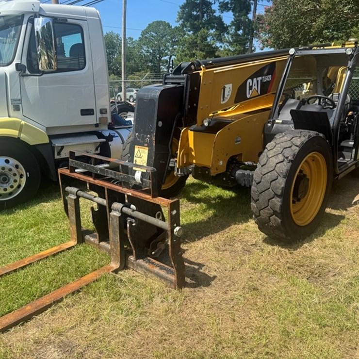2017 CATERPILLAR TL642D