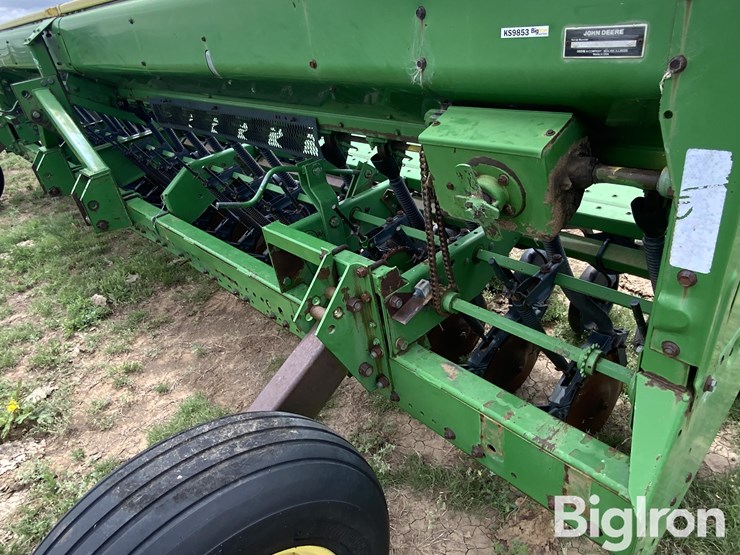 john-deere-520-image-19